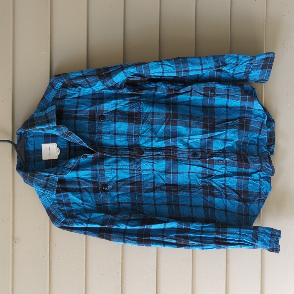 American Eagle XS blue and black plaid flannel